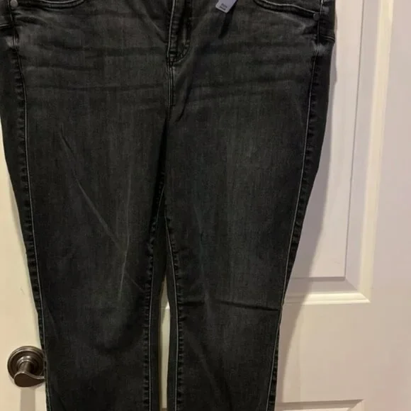 NWT raven skinny jeans‎ black - Picture 3 of 5